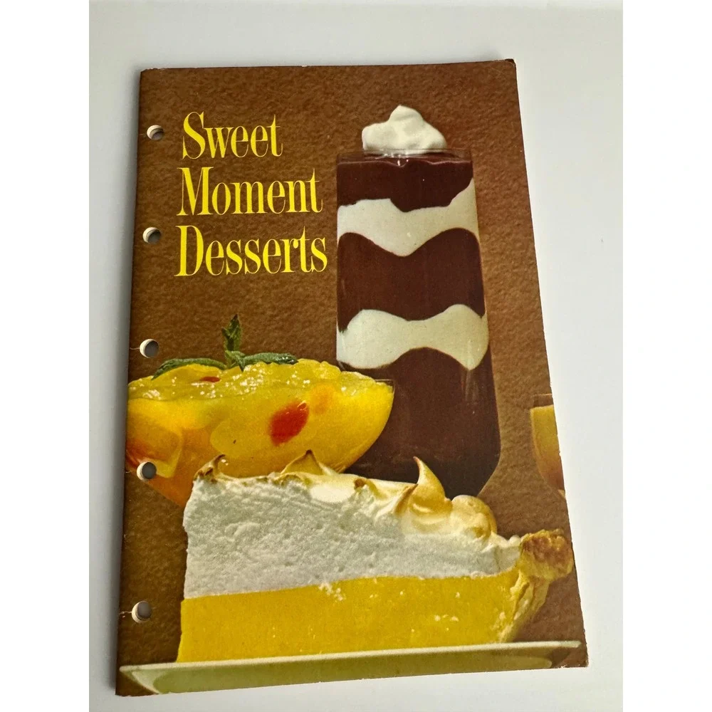 Vintage 1966 Sweet Moment Desserts General Foods Jell-O Recipe Booklet 44‎ Pages